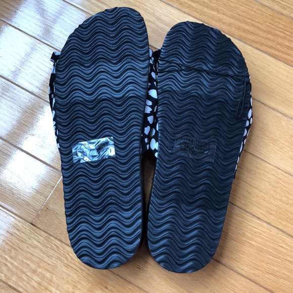 NWT Ann Taylor Loft, Bow Slides Black/White, 7 - Picture 3 of 4